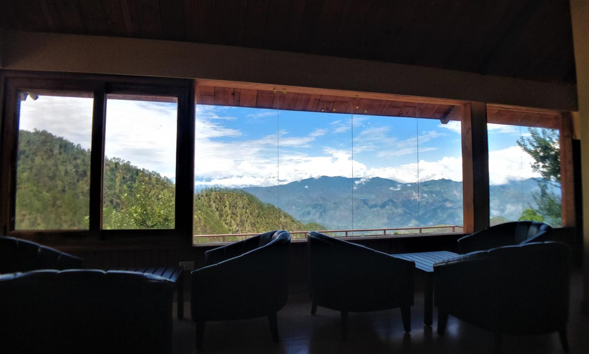The Bugyal Hotell Kanatal Eksteriør bilde