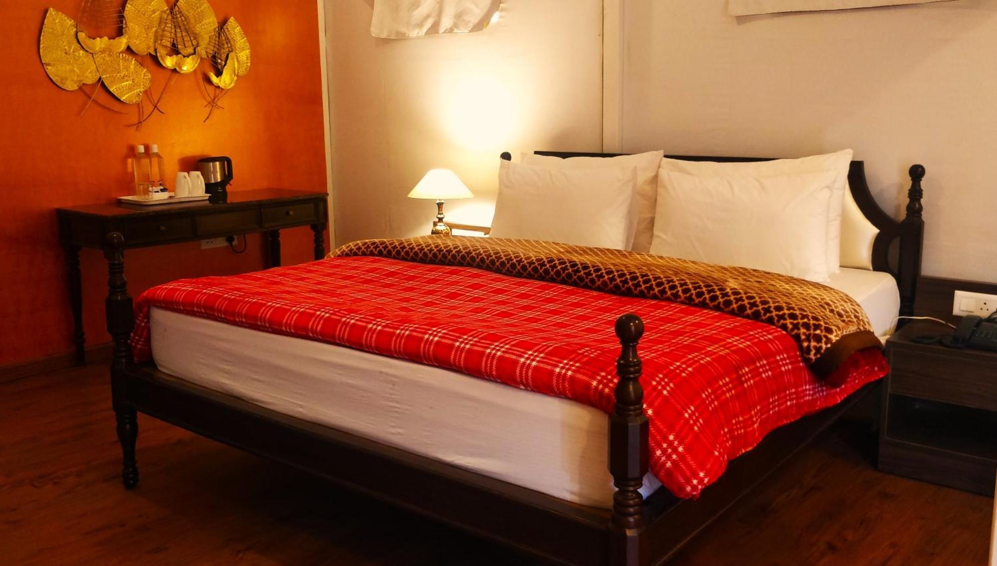 The Bugyal Hotell Kanatal Eksteriør bilde