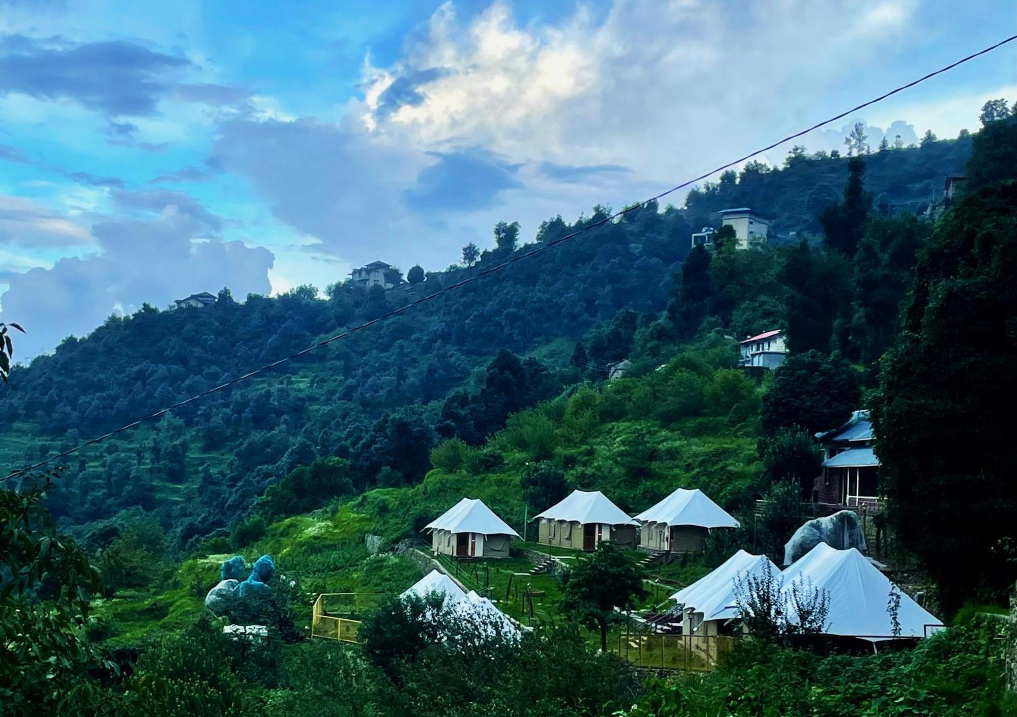The Bugyal Hotell Kanatal Eksteriør bilde